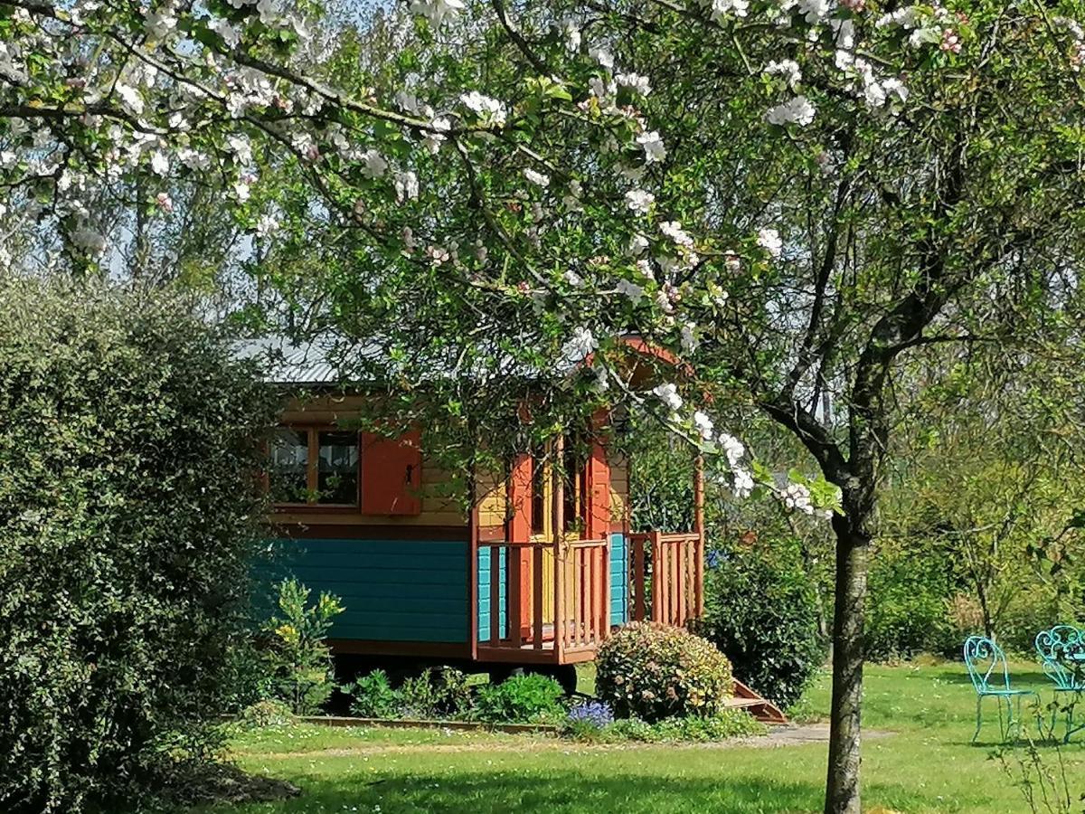 Roulotte Gabi Hotell Rouville  Exteriör bild